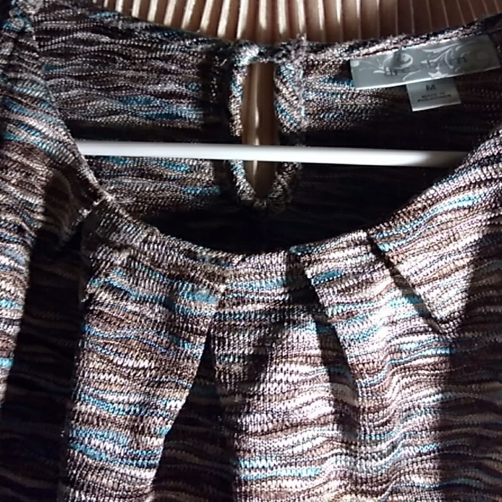 Dress Barn Sleeveless Shell Top - Picture 4 of 9